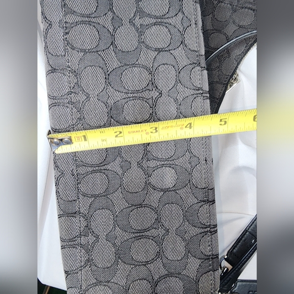 Coach Black and Gray Signature Hobo Bag - Picture 8 of 15